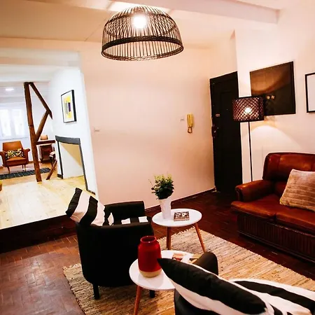Apartment Vintage & In Bairro Alto, *